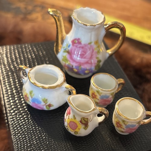Dolls house miniatures - 5,