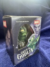 Marvel Diamond Select  Green