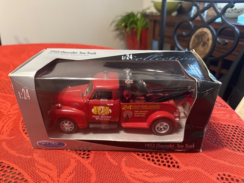 Scale diecast model of - 1:24,