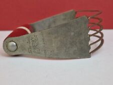 VINTAGE SKYLINE RED HANDLE pastry blender