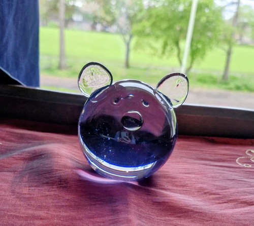 Vintage heavy art glass pig - heavy,