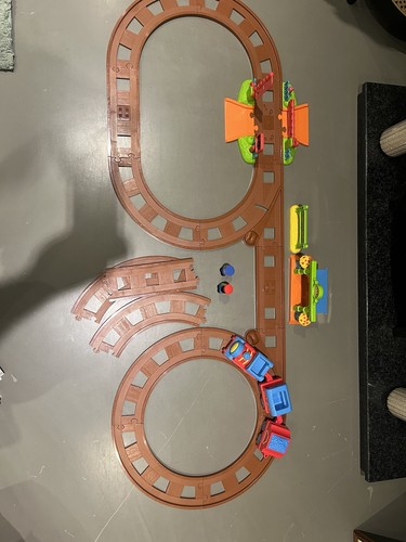 Elc happyland train set two - train,