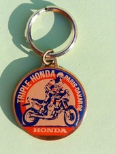 DECAT metal keychain -