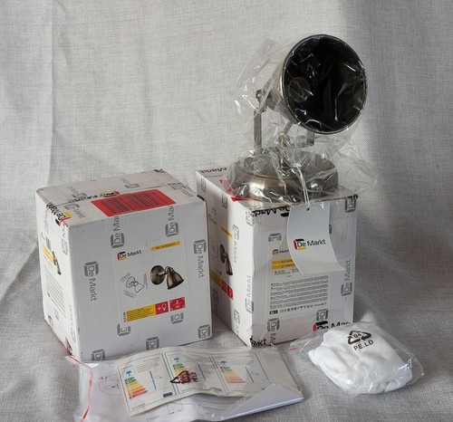 Two markt single antique - two,