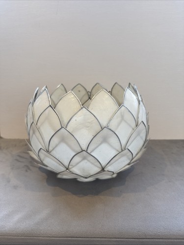 Capiz shell lotus - shell, style