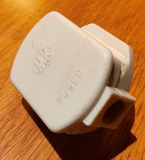 Vintage Mid-Century - MK 3 Pin Plug 13A Bakelite White Plug UK
