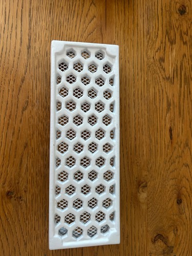 White honeycomb cast iron - white, "honeycomb"