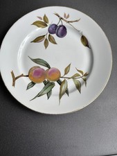  Royal Worcester Evesham Gold  10" Dinner Plates