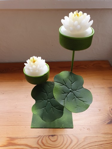 Lotus flower metal tealight