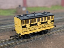 TRI-ANG R621 – STEPHENSONS ROCKET COACH `DESPATCH` EARLY VERSION