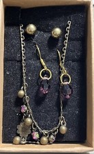 Beautiful Vintage Looking Beaded Necklace & 2 Pairs Of Earrings In A Gift Box