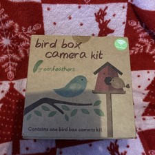 Green Feathers bird box camera