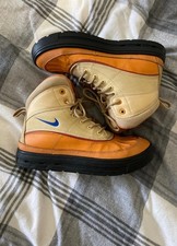 Nike ACG Women's Walking Trail Hiking Boots Size 5.5