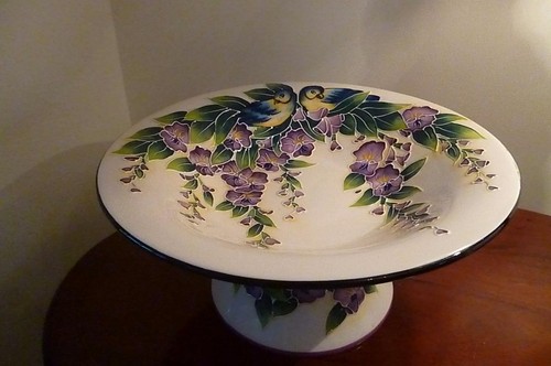 Beautiful large pedestal - large, bowl