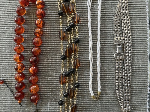 Four vintage costume jewellery - four,