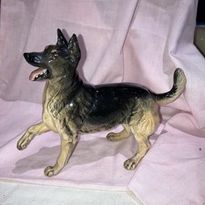 ROYAL DOULTON GERMAN SHEPHERD ALSATIAN 15cmH X 18cm L
