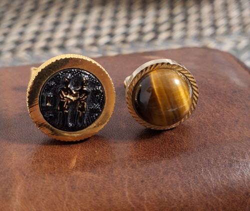 Vintage round gold tone - tone,