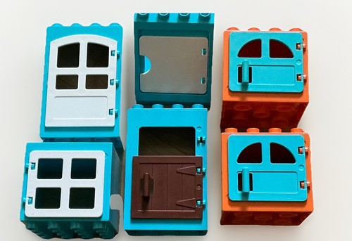 Duplo building pieces - ,