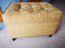 gold oatmeal damask