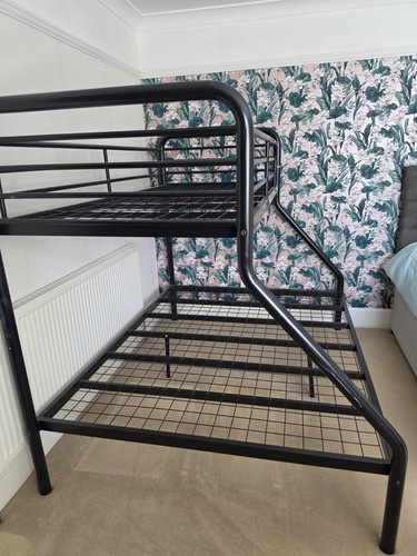 Metal single triple bunk - &,
