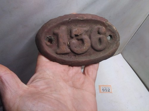 136 railway cast iron number - cast,
