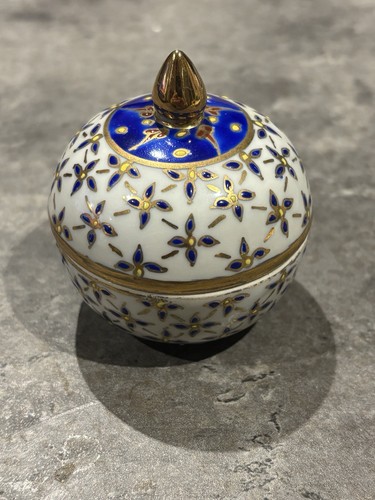 Hand painted thai benjarong - hand,