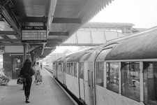 RAILWAY NEGATIVE: LONDON