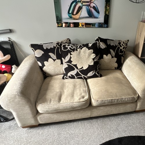 Dfs linda barker seater - dfs,