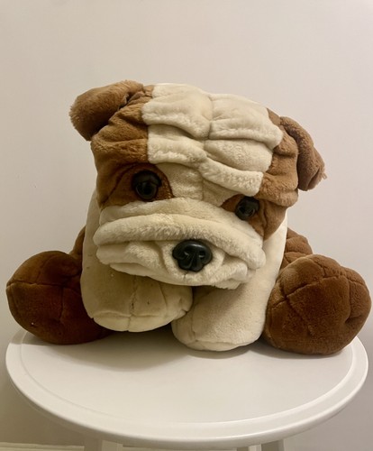 Large plush bulldog - large,