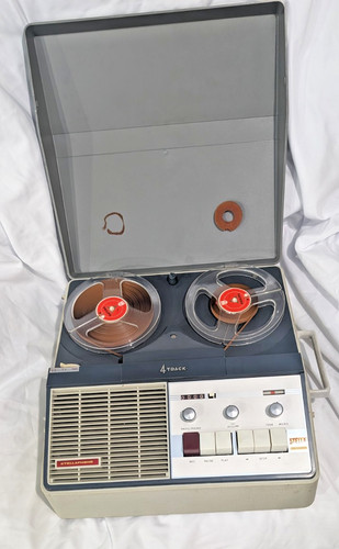 Reel tape player - reel,