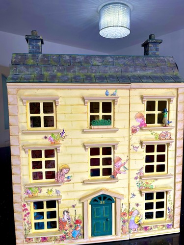 Wooden doll house 16th - doll's,