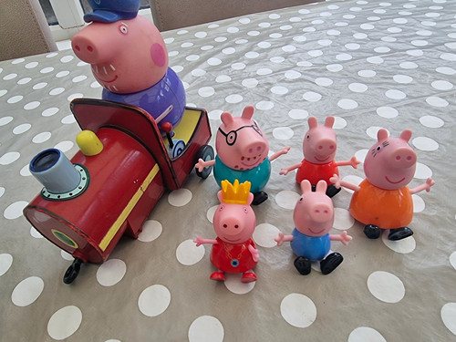 Peppa pig family figure set - figure,