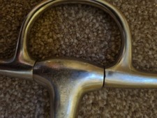 French Link With Fulmer Cheek pieces In Good Condition.