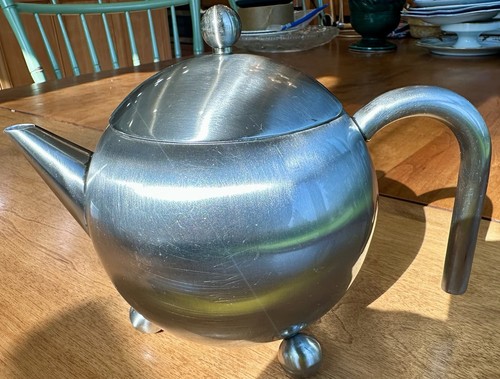 Henley teapot 14 - g&h,