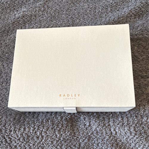 Radley london white lined - london,