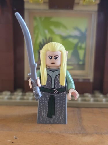 275 lego minifigures - lego,