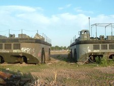 Photo 6x4 Amphibious vehicles at the Pound's scrap yard Portsmouth/SU650 c2008
