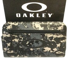 OAKLEY TRAVEL WALLET New