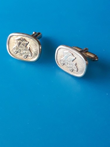 Vintage gold tone cufflinks - gold,