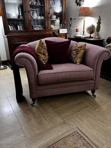 Laura ashley gloucester - laura,