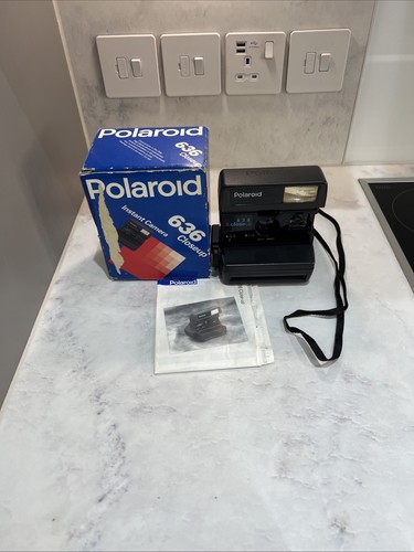 Polaroid 636 close instant - close,
