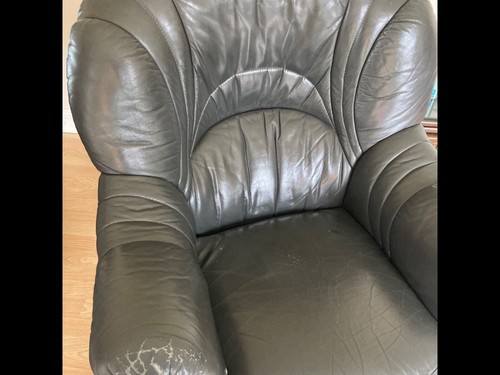 Arnchairs in black - ix, 2
