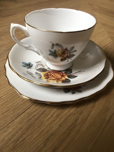 Royal vale bone china - vale,