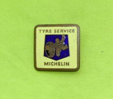 1970s MICHELIN Rubber (France) enamel Motorcycle car tire tyre badge lapel