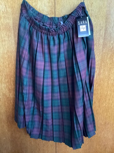 Ladies pleated tartan skirt - pleated,