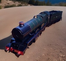 Hornby King Henry 2 GWR 6028 Green Great Western Steam Loco OO Gauge Non Runner