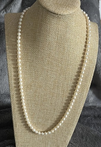 Mikimoto akoya pearl necklace - akoya,