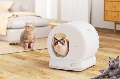 Self cleaning cat litter tray - self,