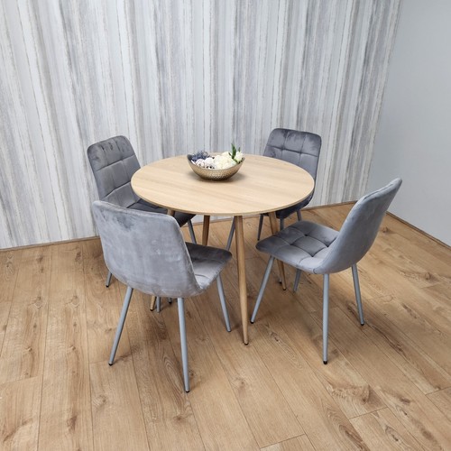 Round oak effect kitchen - oak,