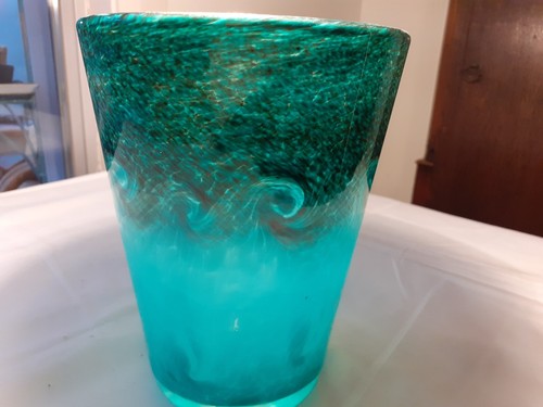 Strathearn vase green with - vase.,